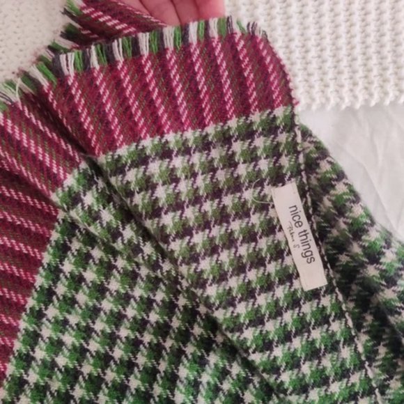 Scarf - Picture 2 of 3